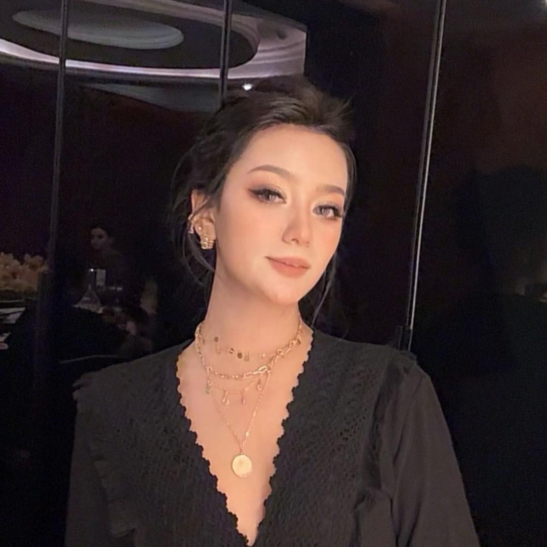 Esma hasan🧚🏻‍♀️