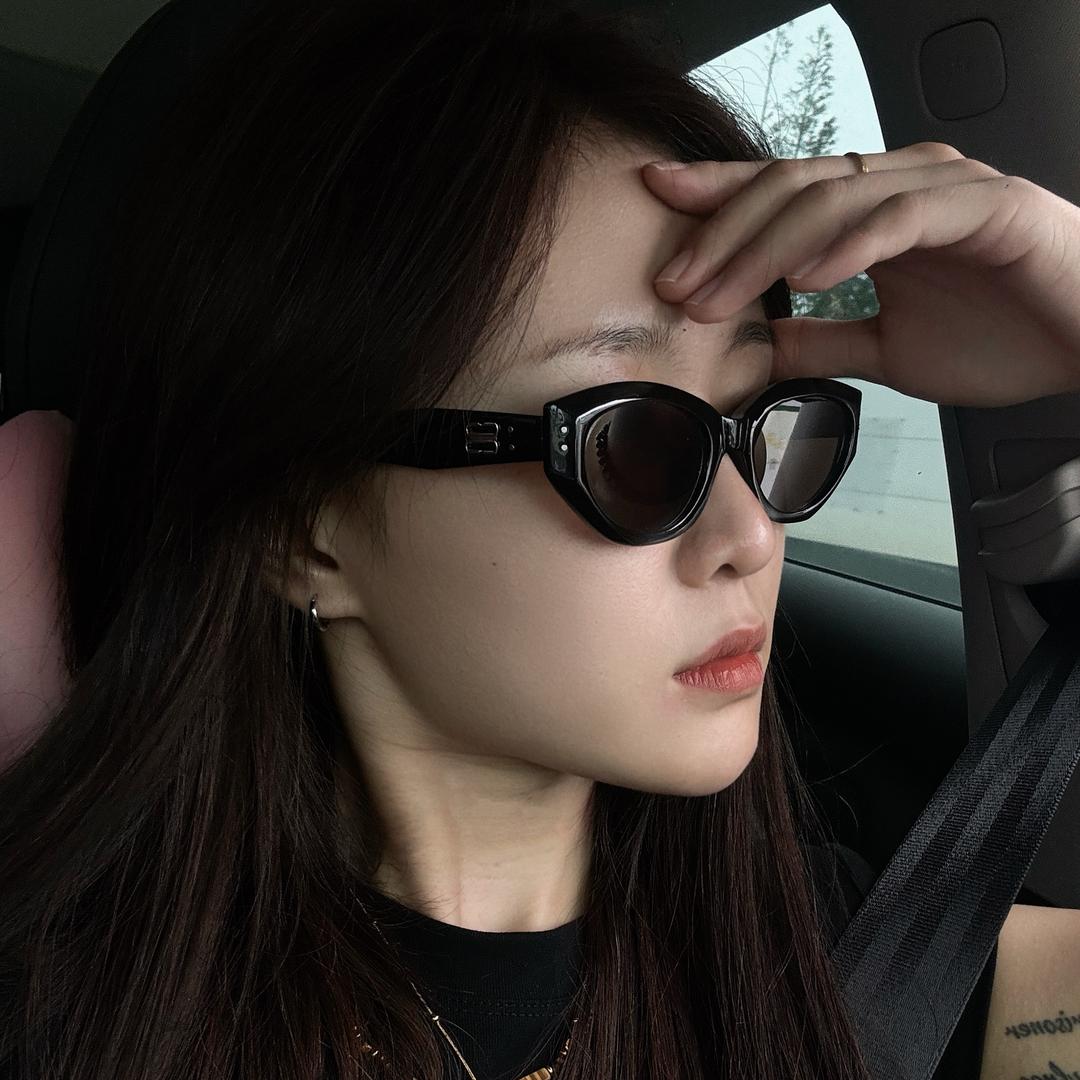 我是女迪迦