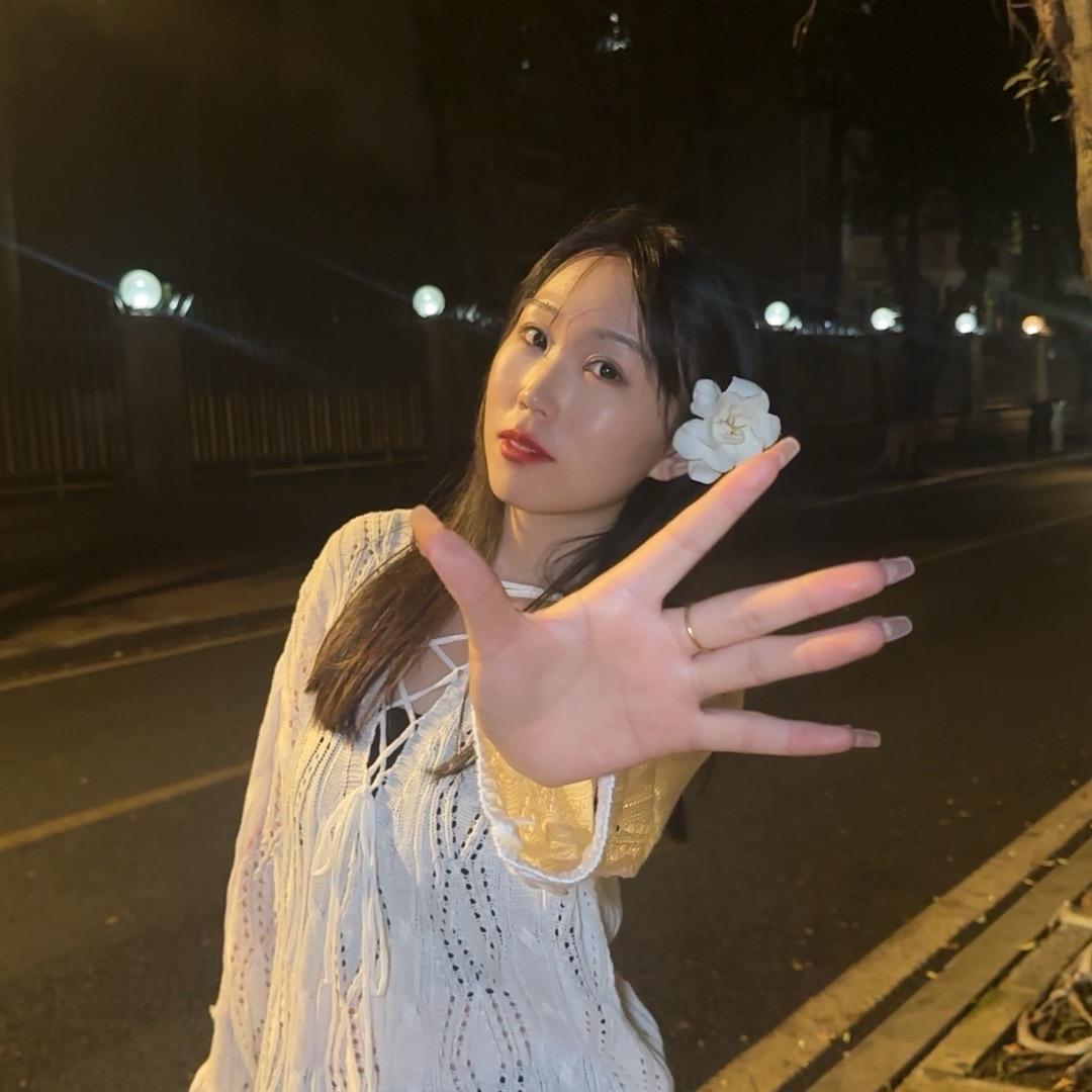 木质女孩