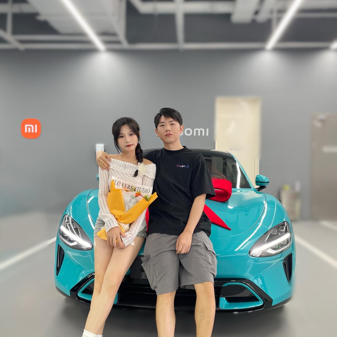 小SU7跑顺风车