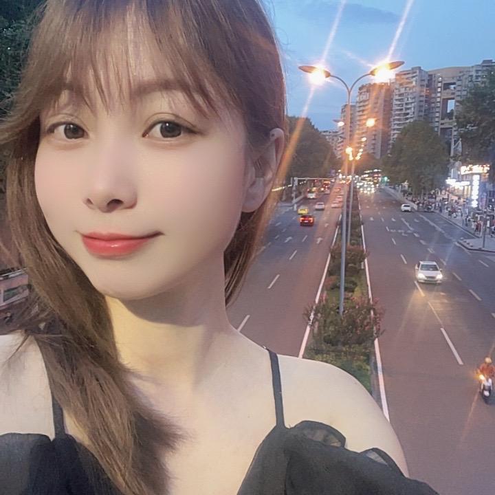 小洁😄