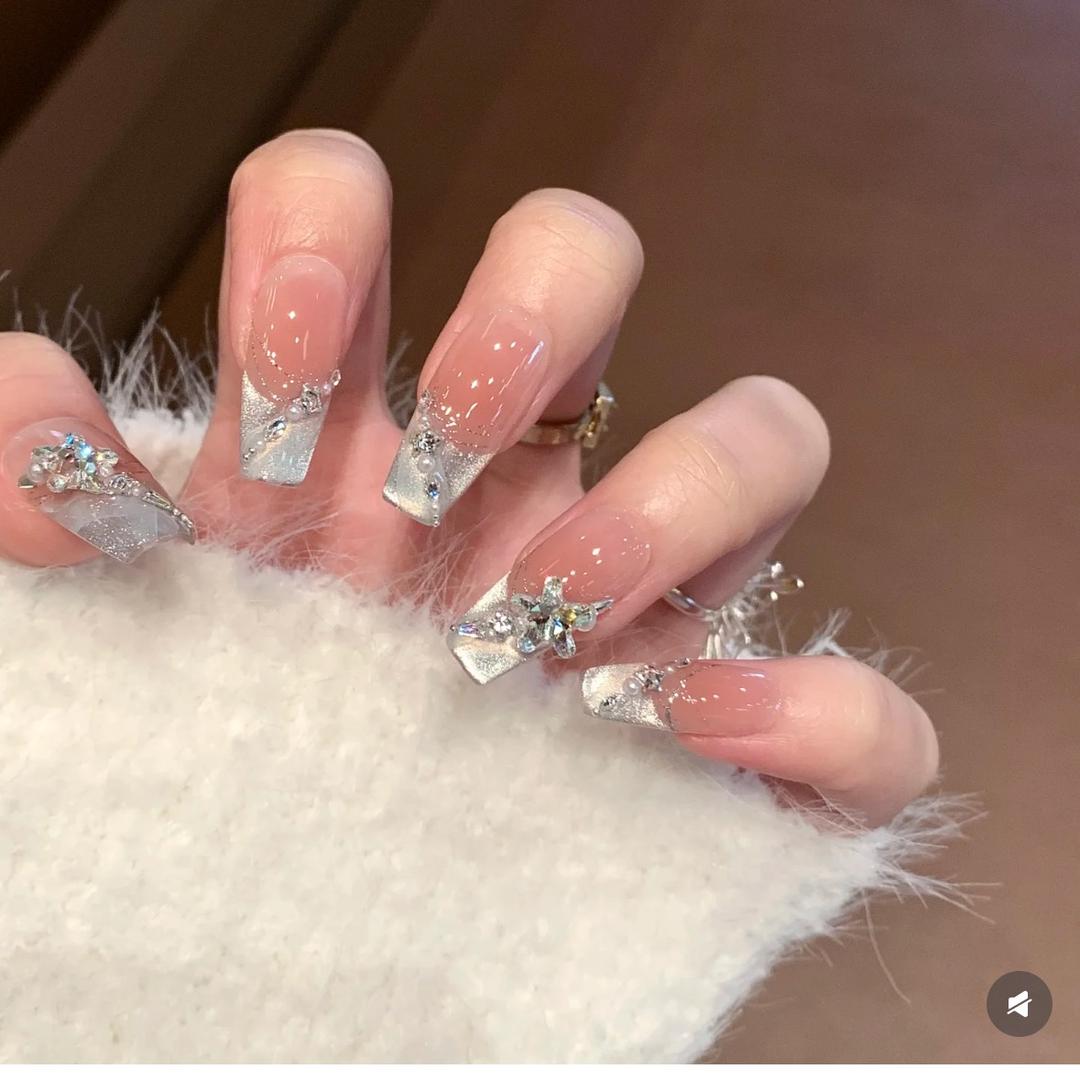 鑫源手工穿戴甲优选店