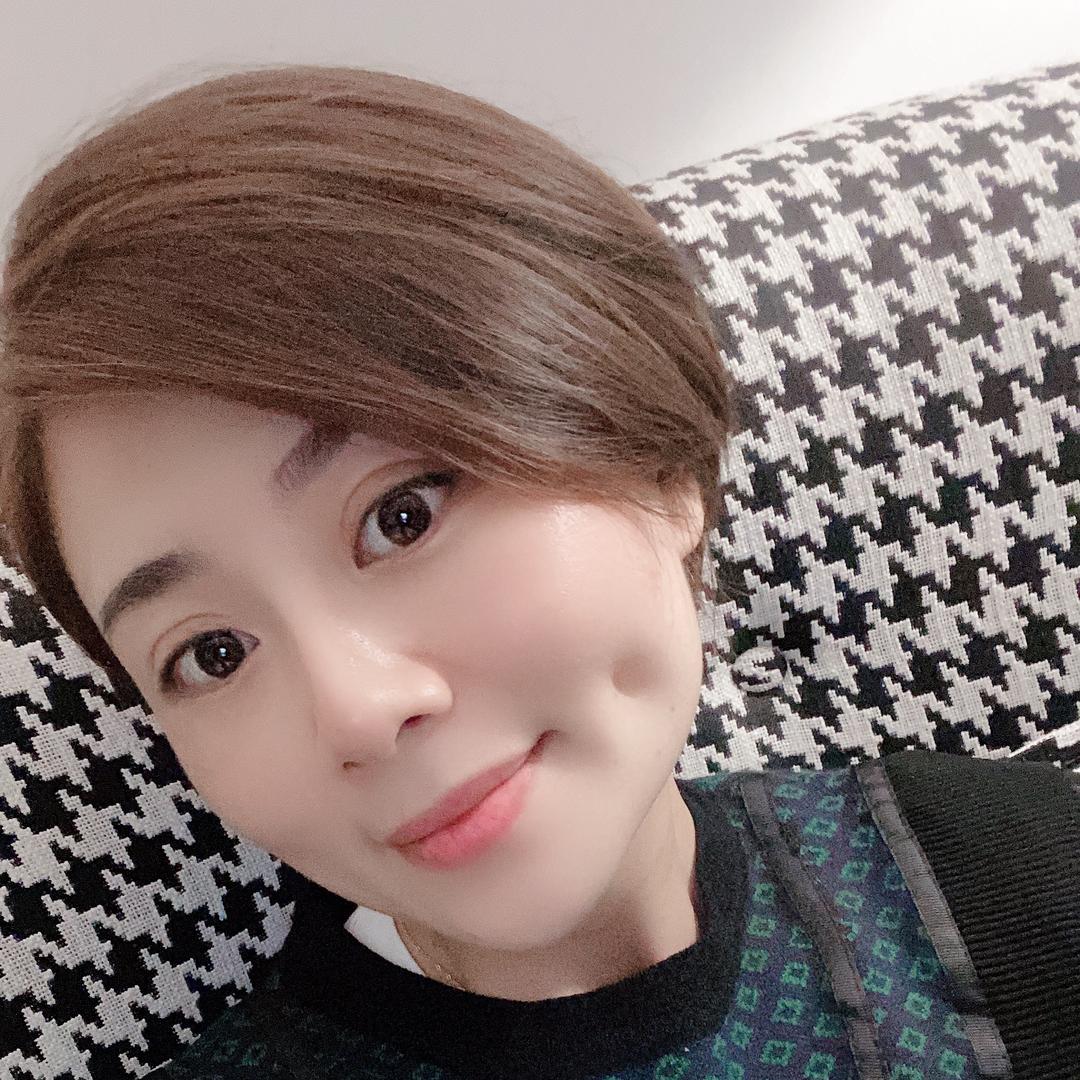 爱笑的婷姐