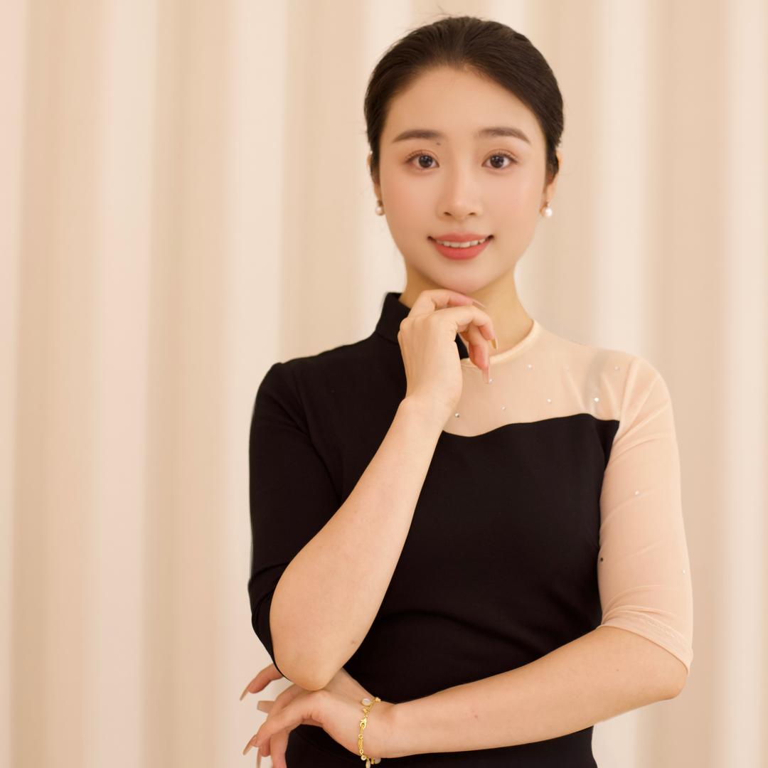 依里·幸福空间创始人王依