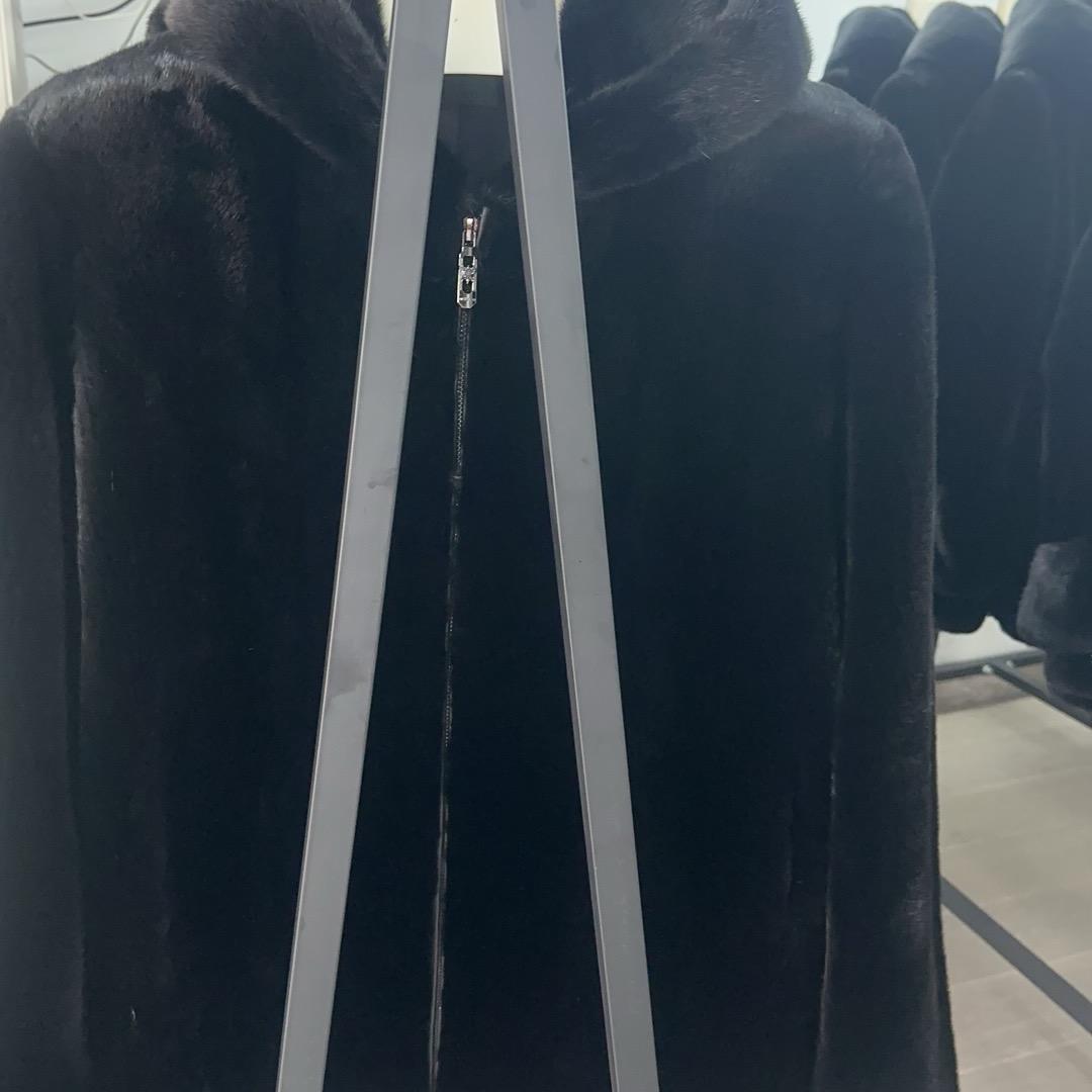 依飞梵皮草余姚一条街