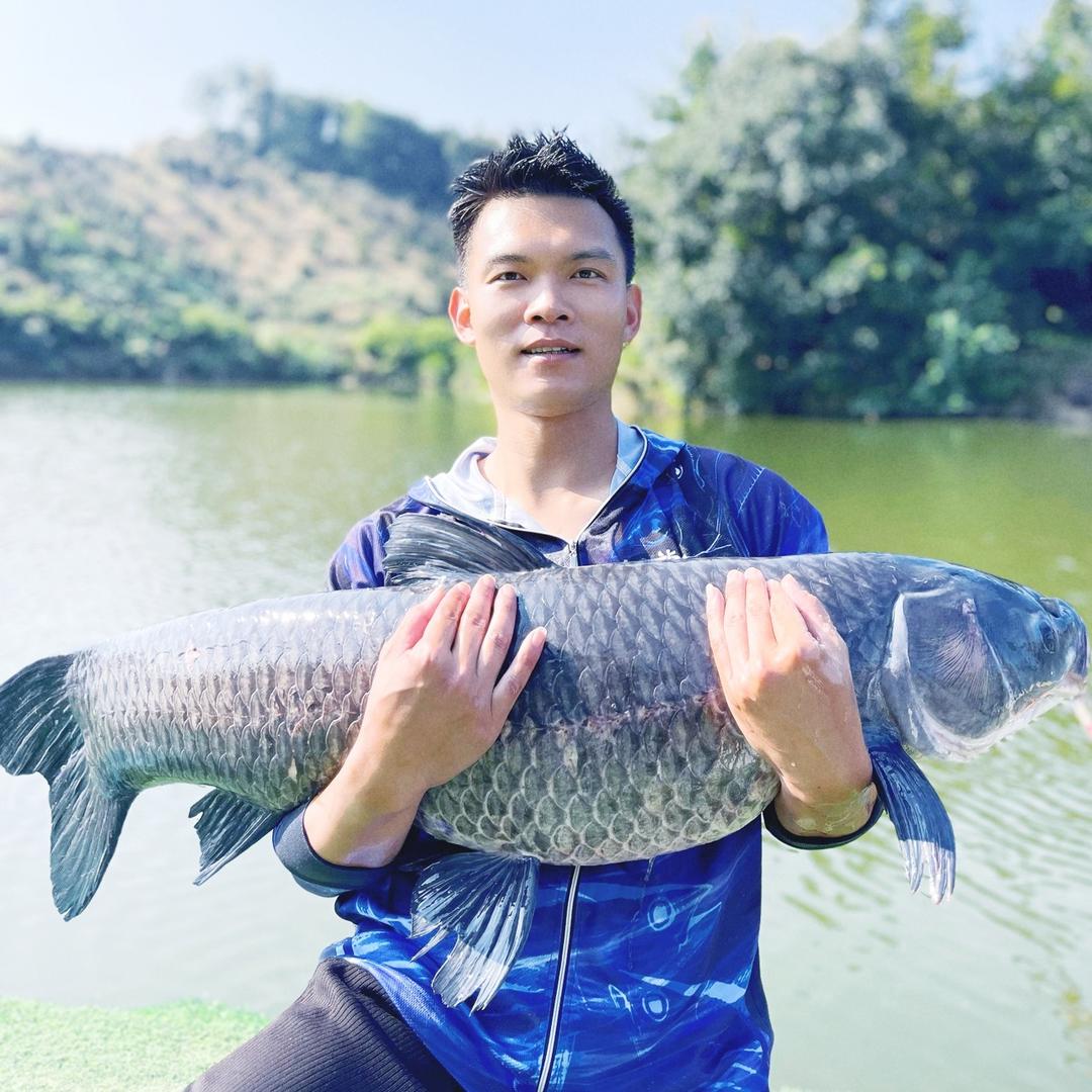潘哥钓鱼