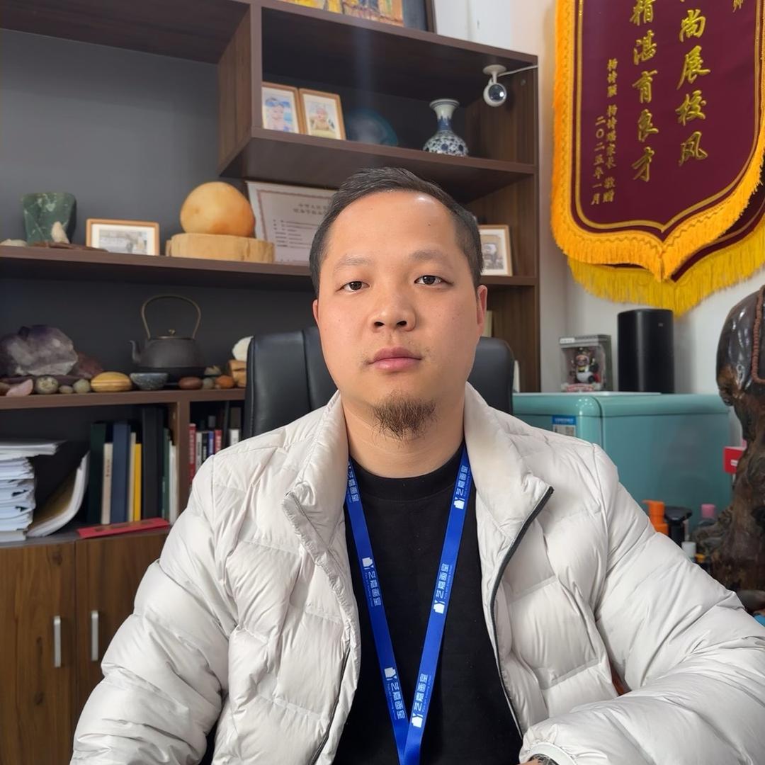 武汉画室彭校长