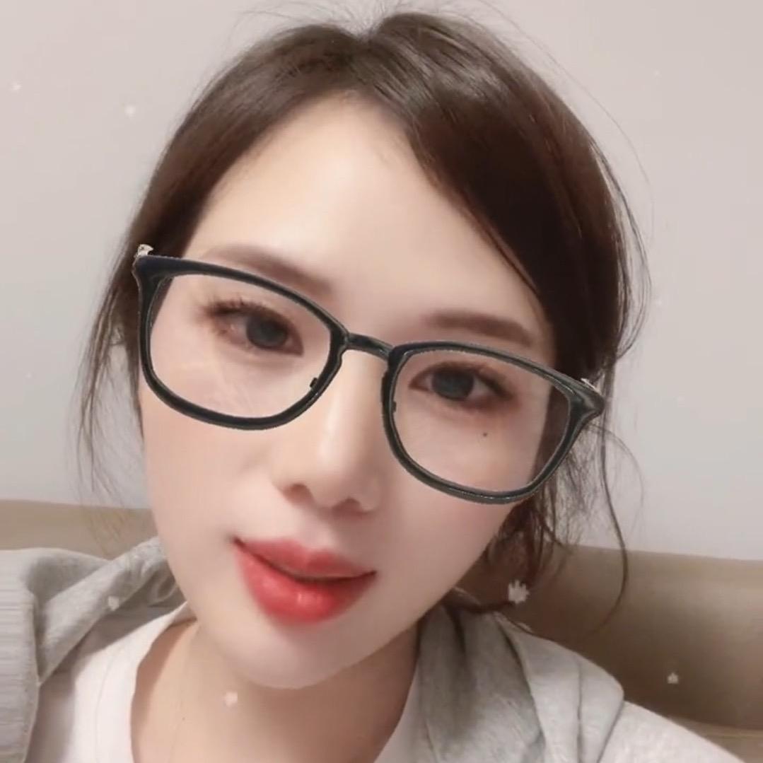欧阳暴蕾