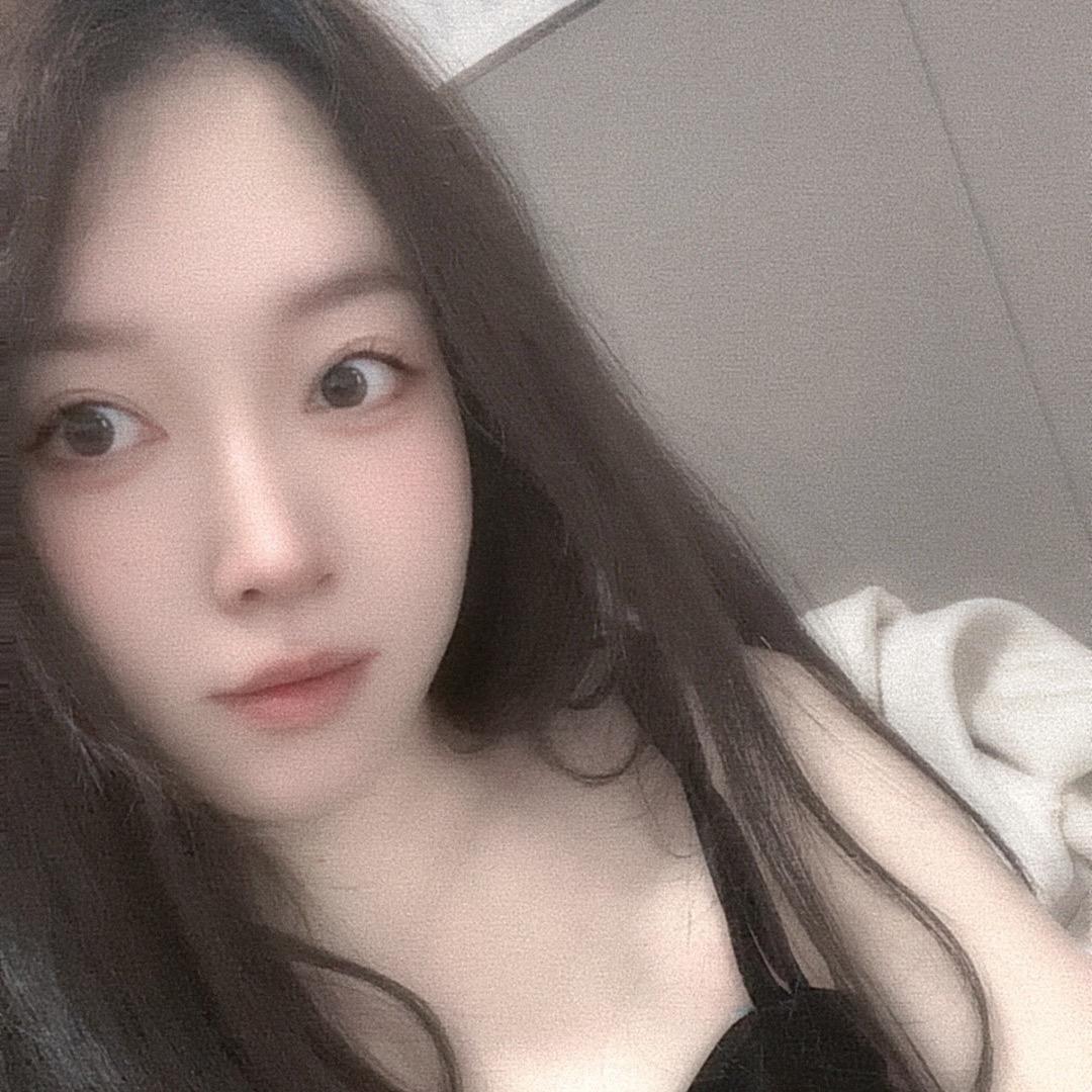 敏敏。