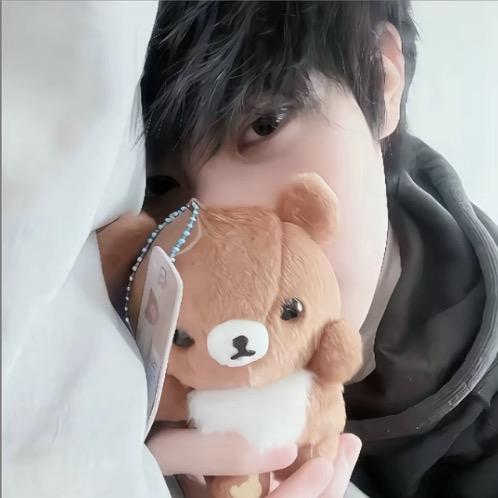 偷看前任地中海被通缉