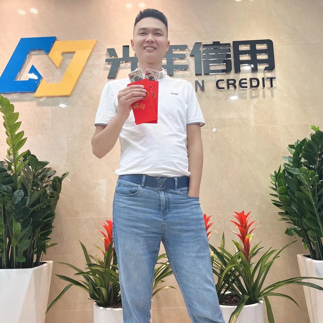 深圳汽车金融小王子