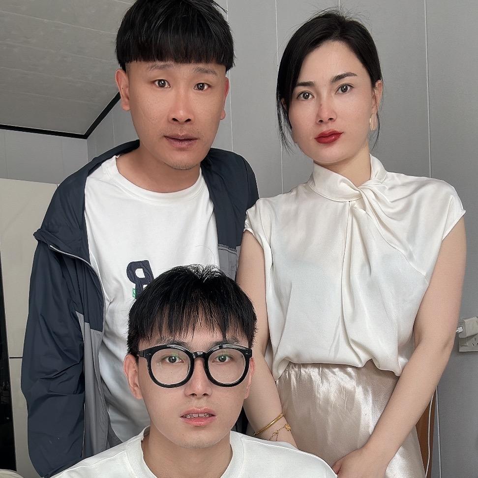 晓亮（小舅子）