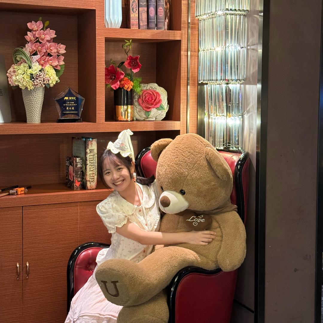 爱吃榴莲蛋糕🎂