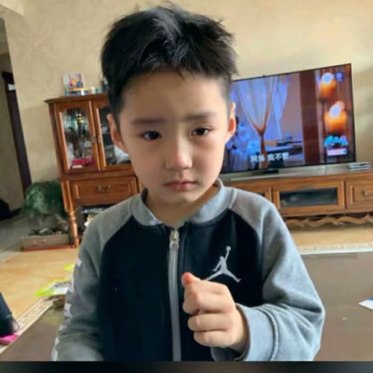 赚钱给老婆养男模