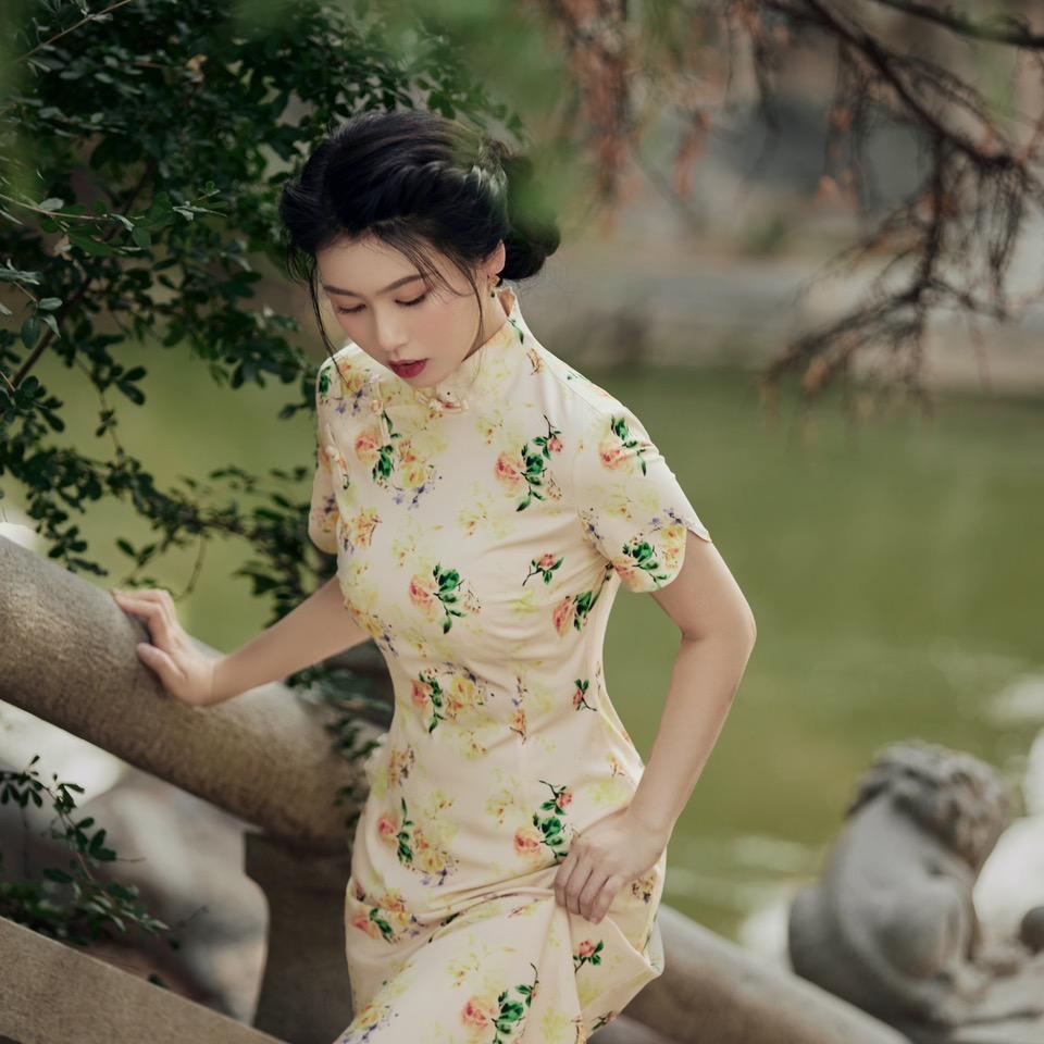 教历史的Miss Wang