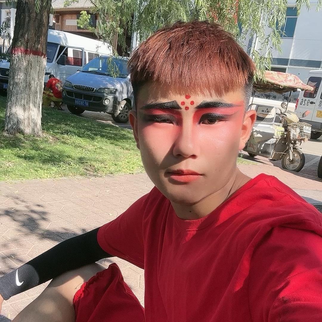 高跷小鑫博🔥