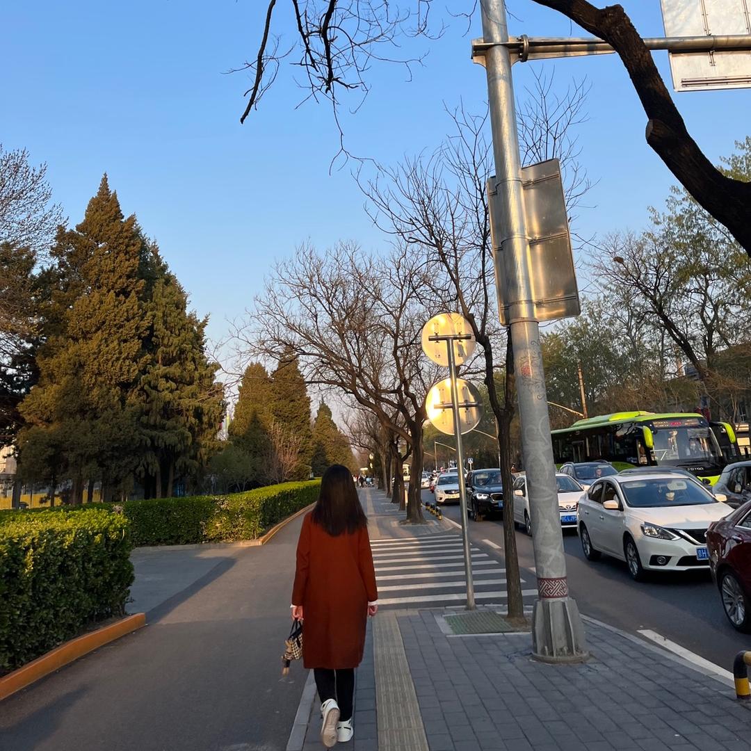 小艾同学