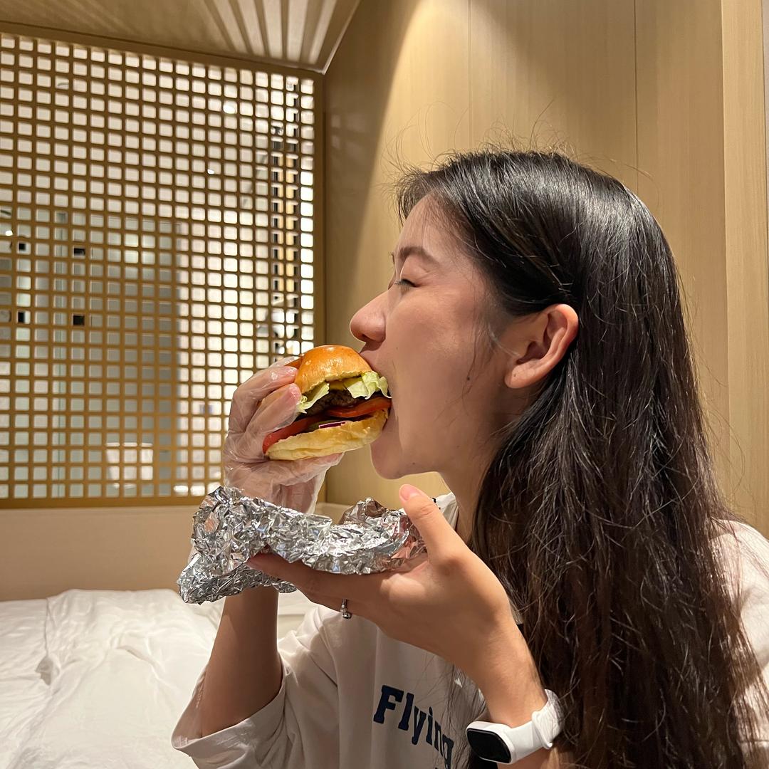 颜嘻嘻不嘻嘻