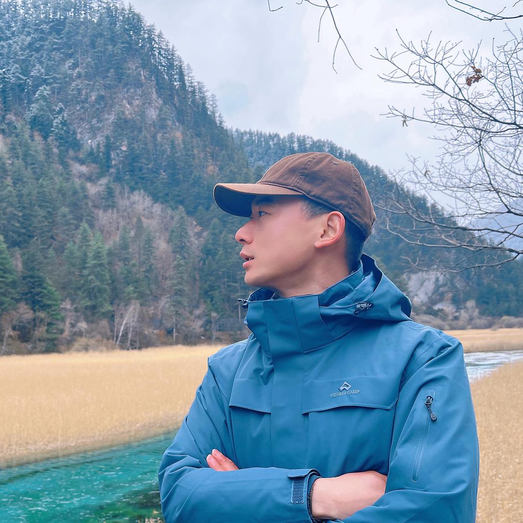 爱旅行的小俊