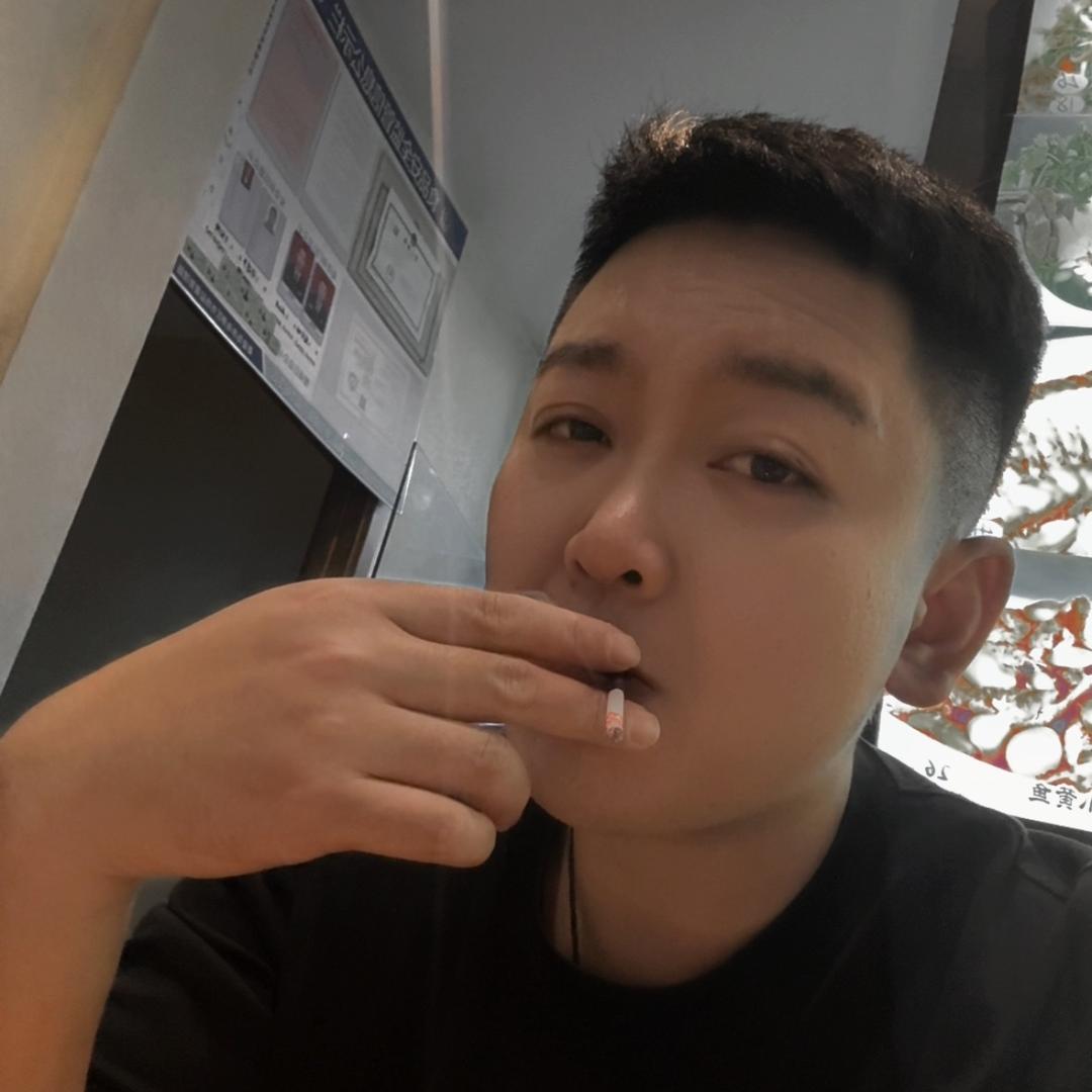 王 佳 伟🥂