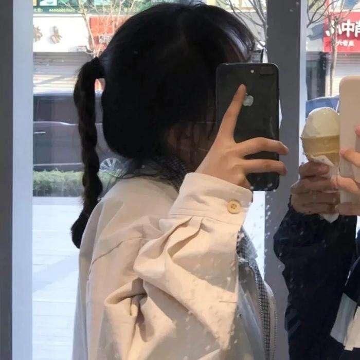花璐伴红城店潘潘