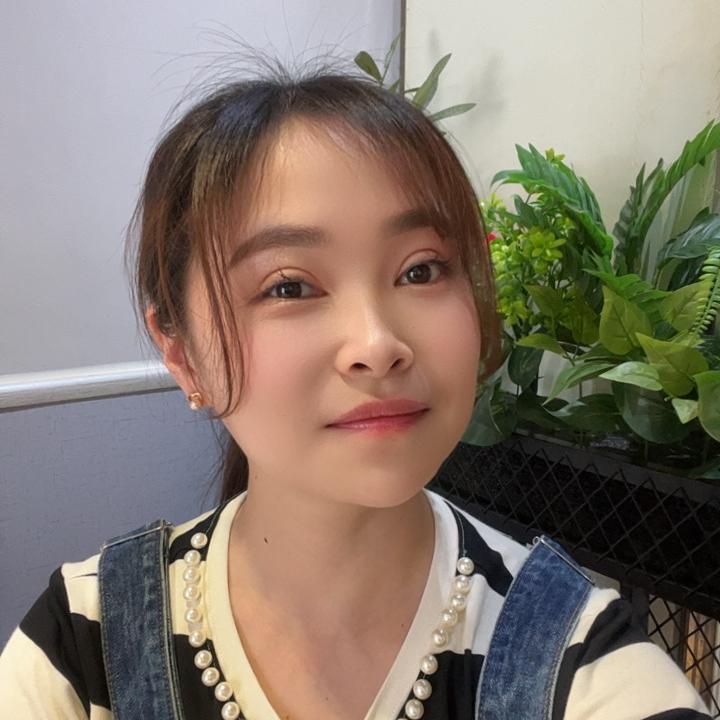 临渭区小郡肝串串香，李莉