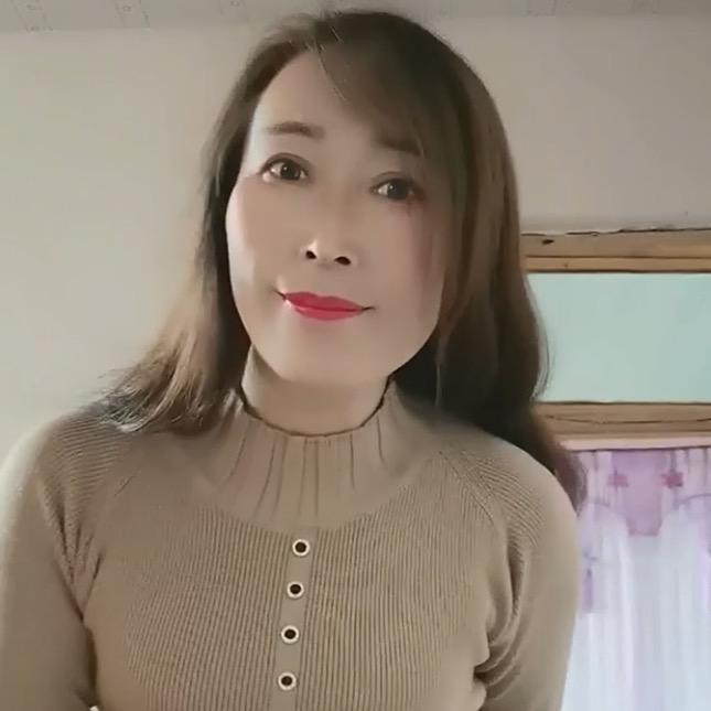 罗雪