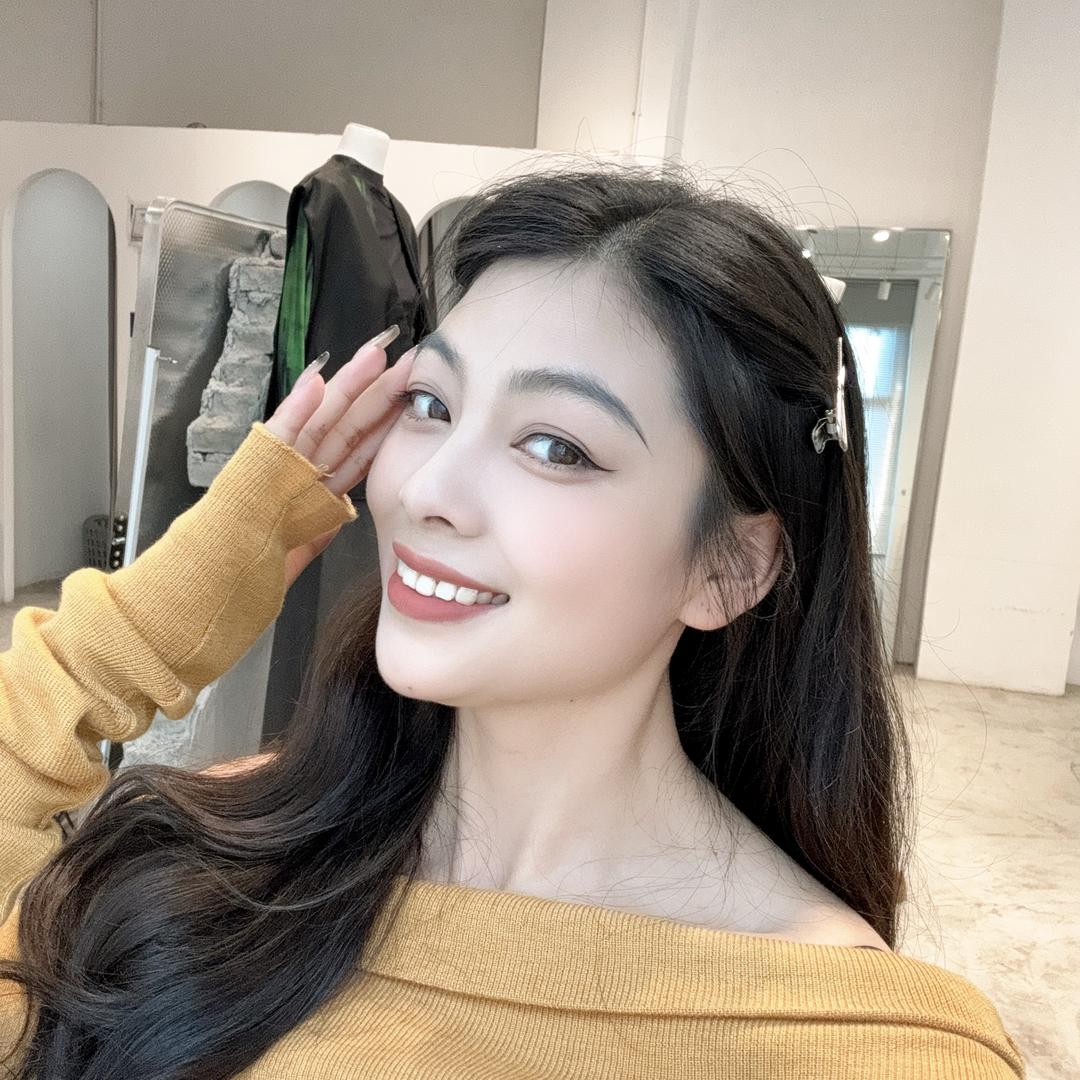 侧面女装2店（汉源店铺） 小康