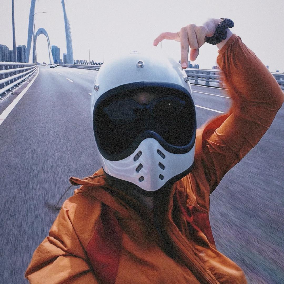 木子·📷🏍️🚴🌅