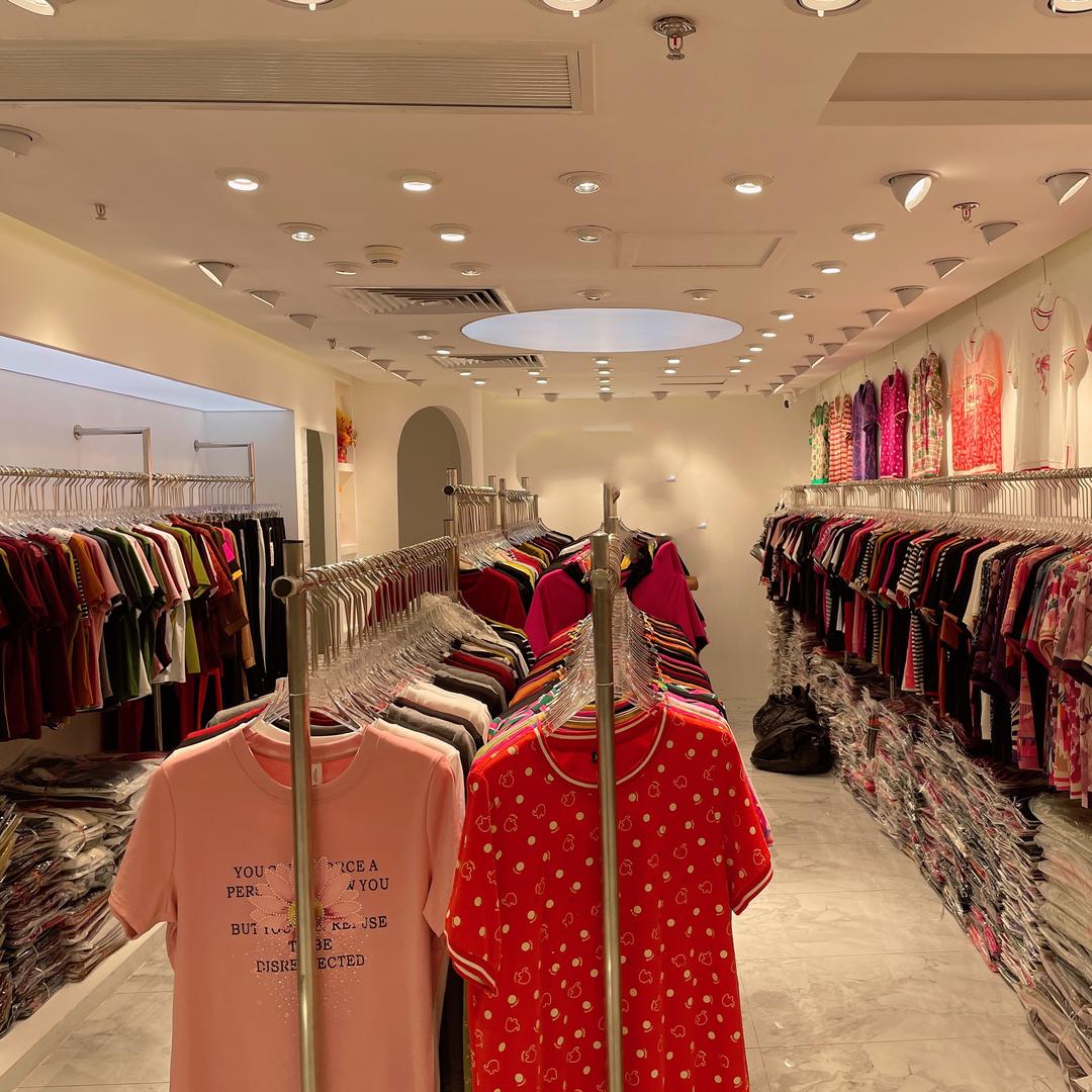 广州白马服装