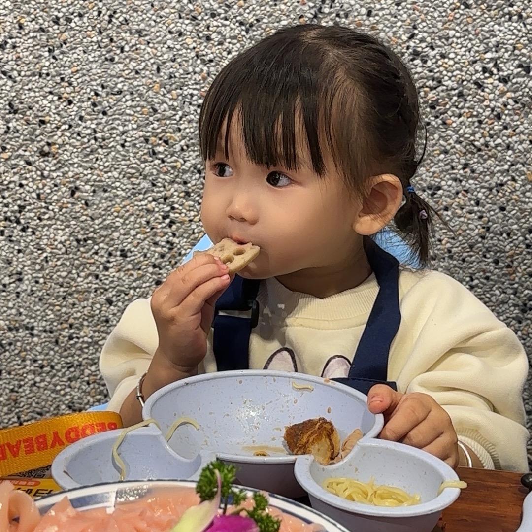 欢囍👧🏻
