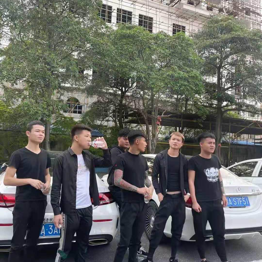 普通人.