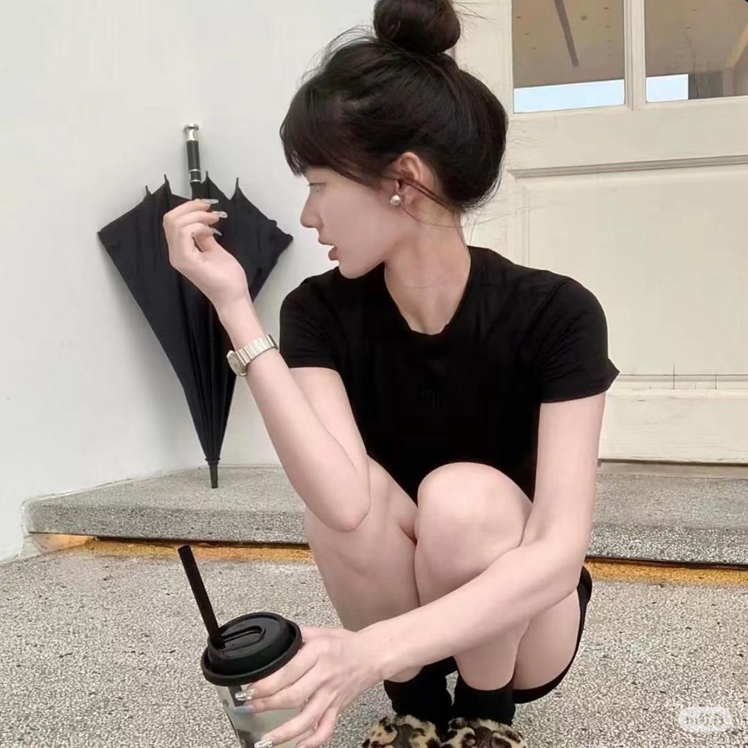Y..