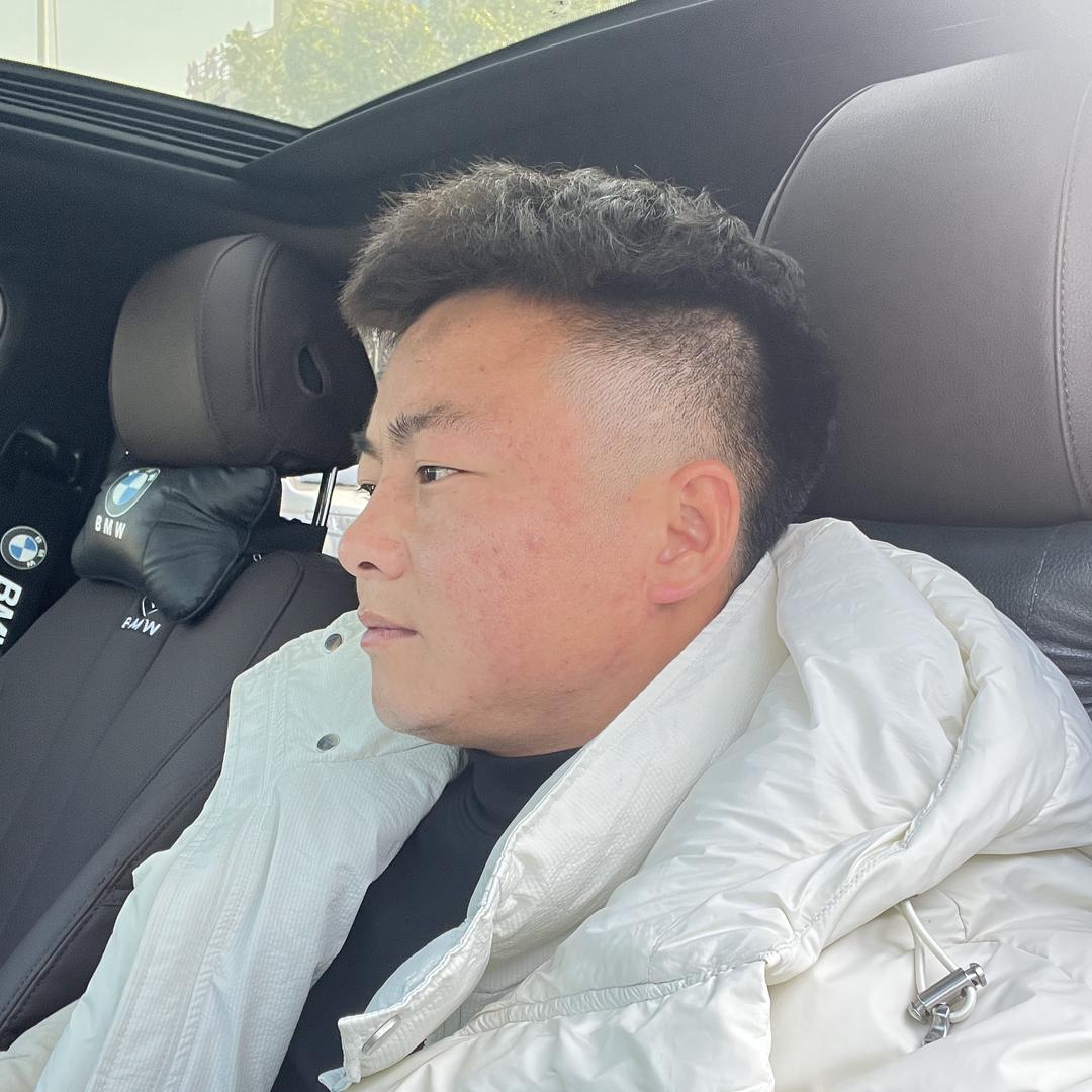 夏溪车有范二手车 德康