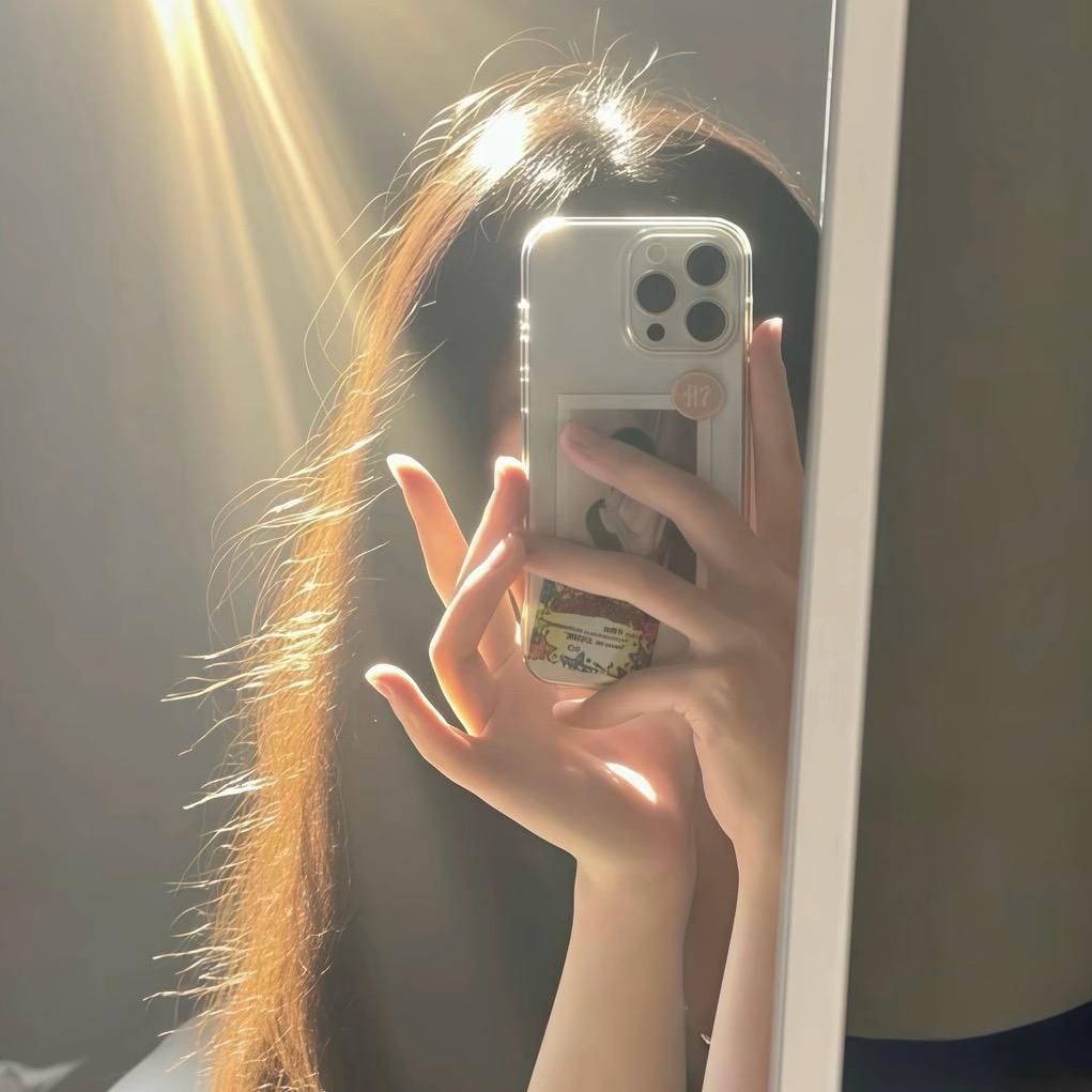 ✌︎︎• ◡•𝕪𝕖𝕖𝕖