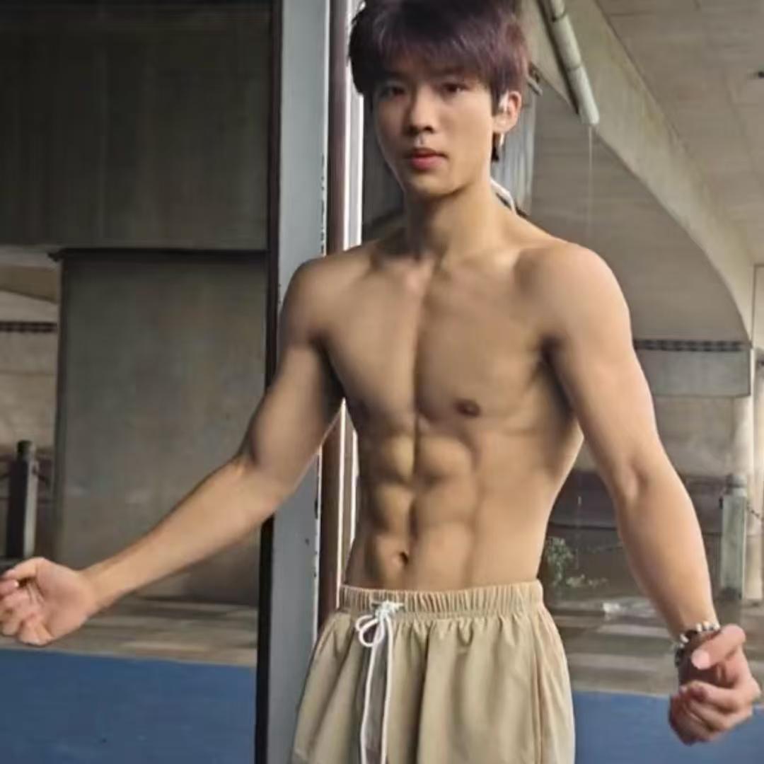 ꧁༊秋风入牖送清寒꧂