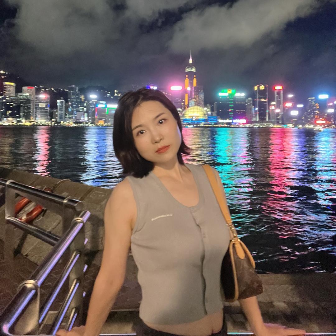 超爱吃的CC