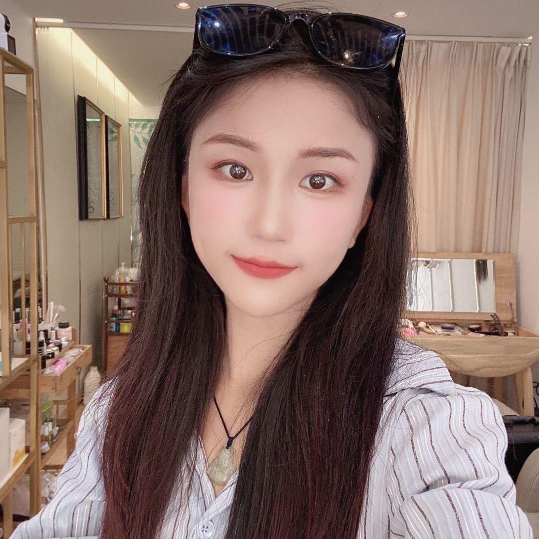 张小小−美甲 美睫