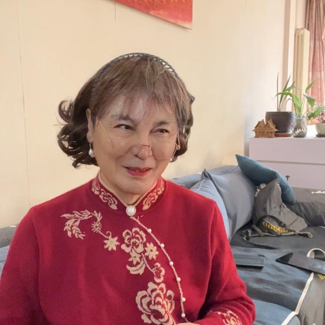 拧巴一家人