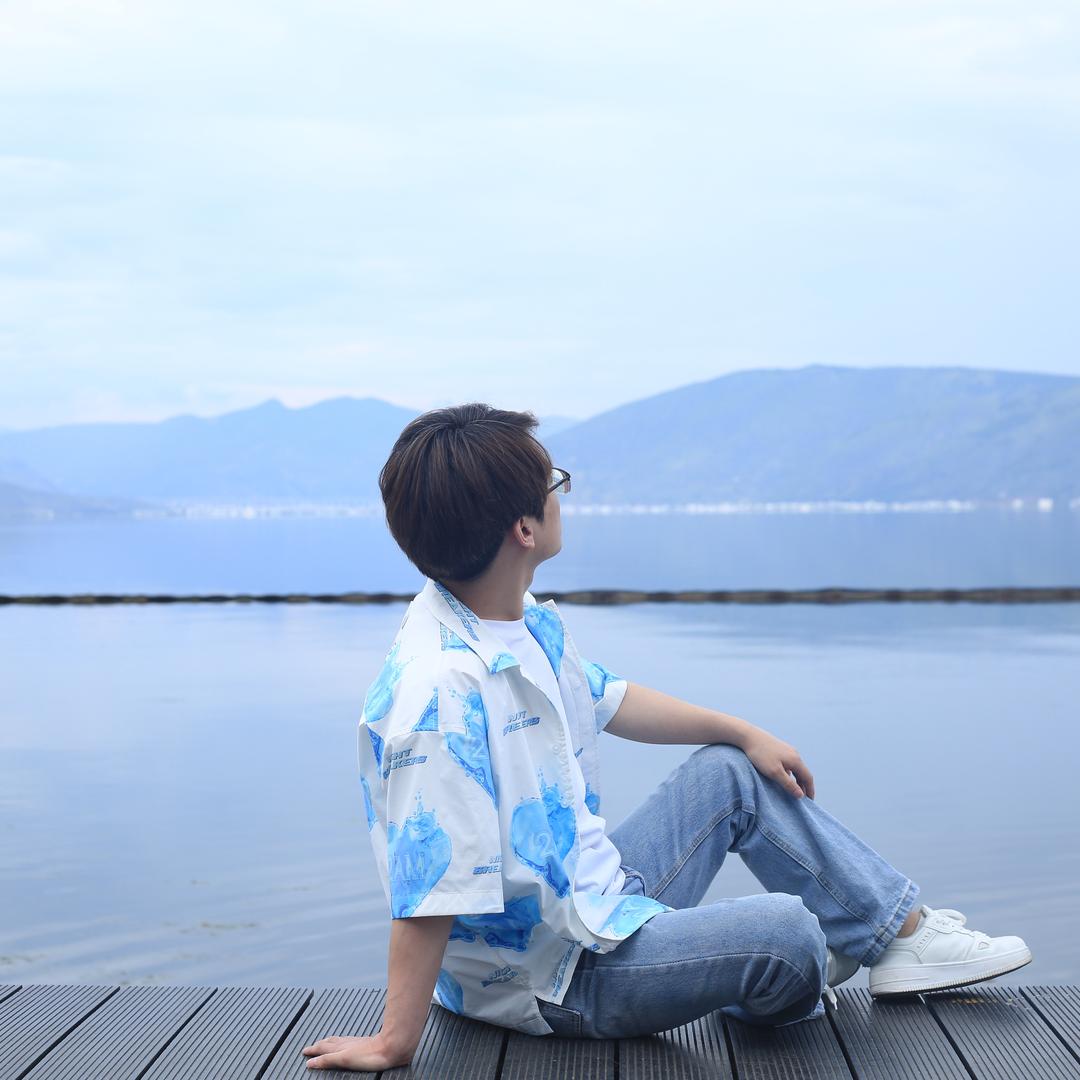 晨默🎐