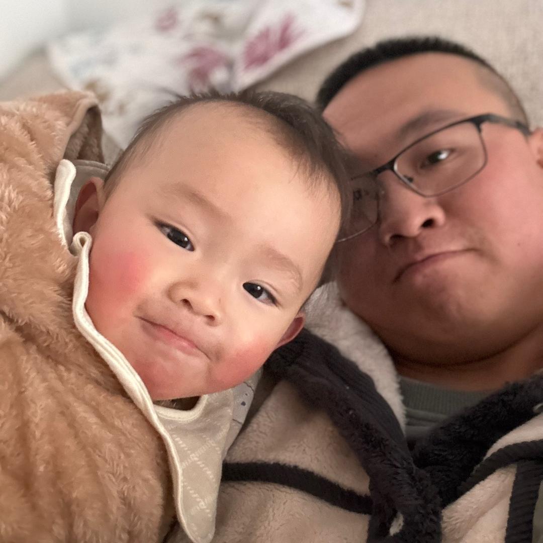 沐沐的小跟班