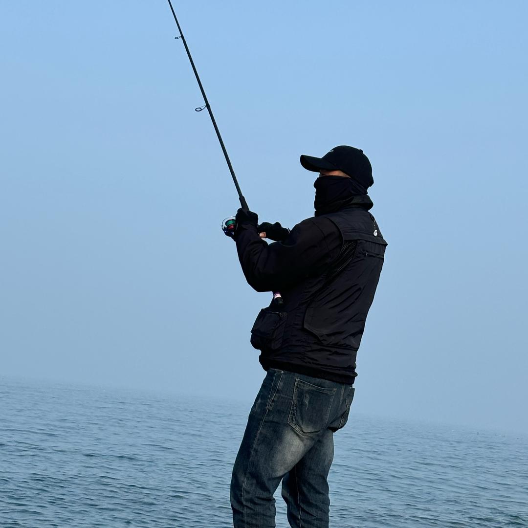 翘嘴不咬钩🎣