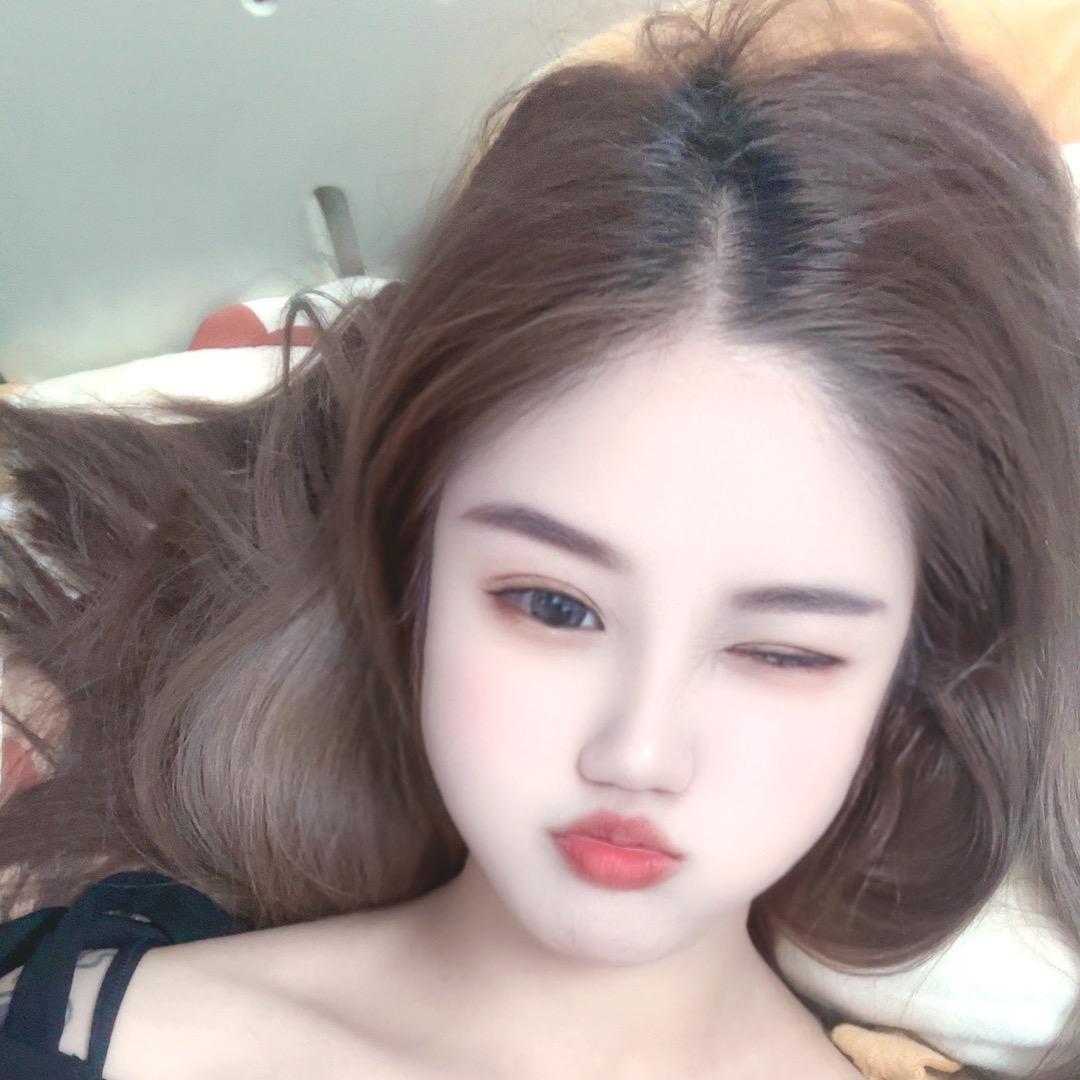 草莓小璐璐