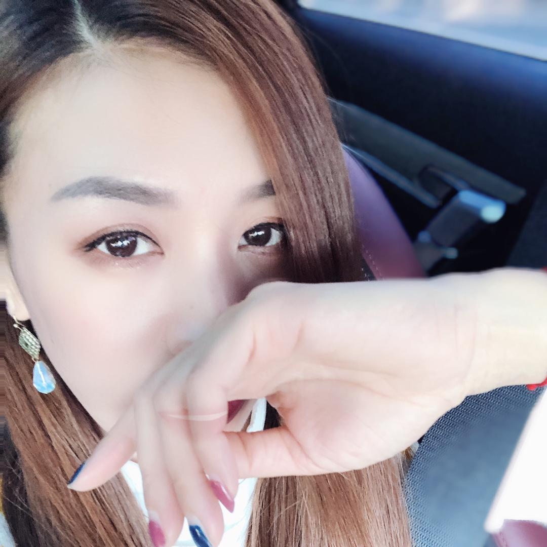 烧烤小姐姐