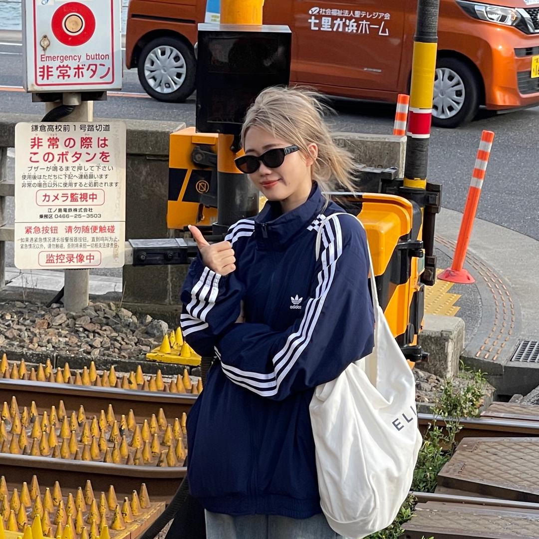 .花花.
