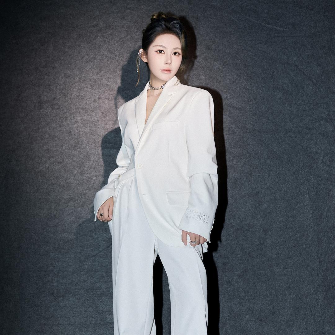 杨洋ⅰ⁹⁵⁸⁸<蔡超队员>