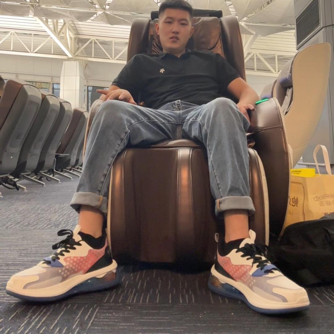 璞哥哥。（心怀傲骨）