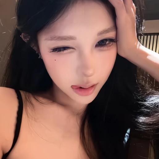 在下金小莹.