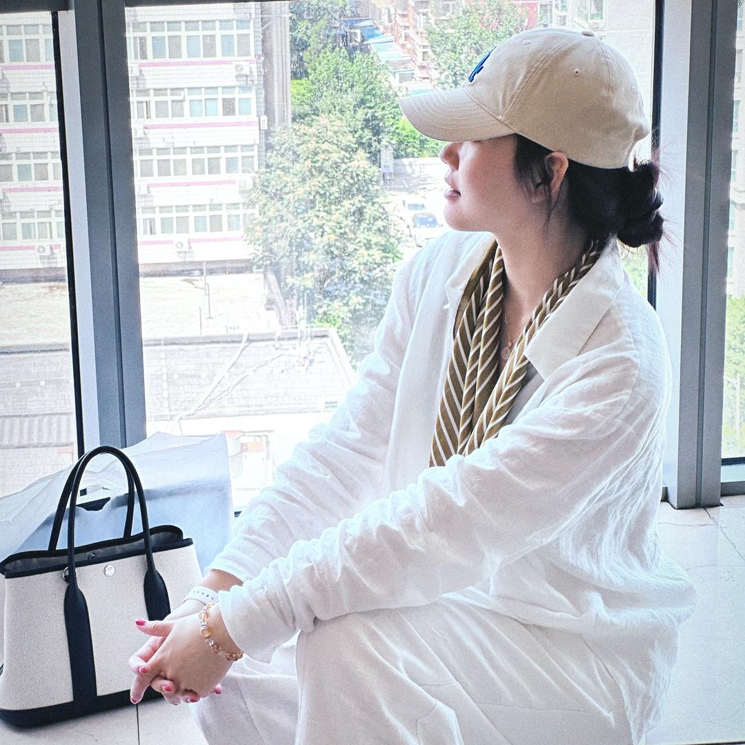 ZHANG•