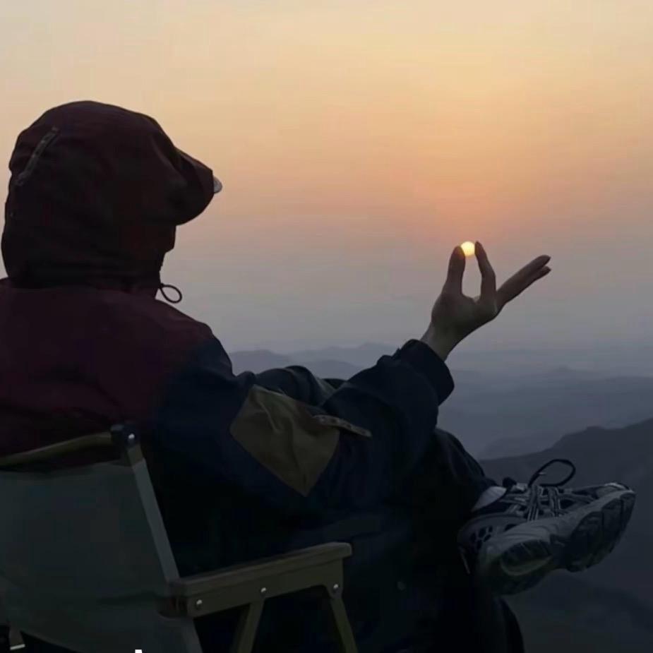 沉思·一杯冰美式